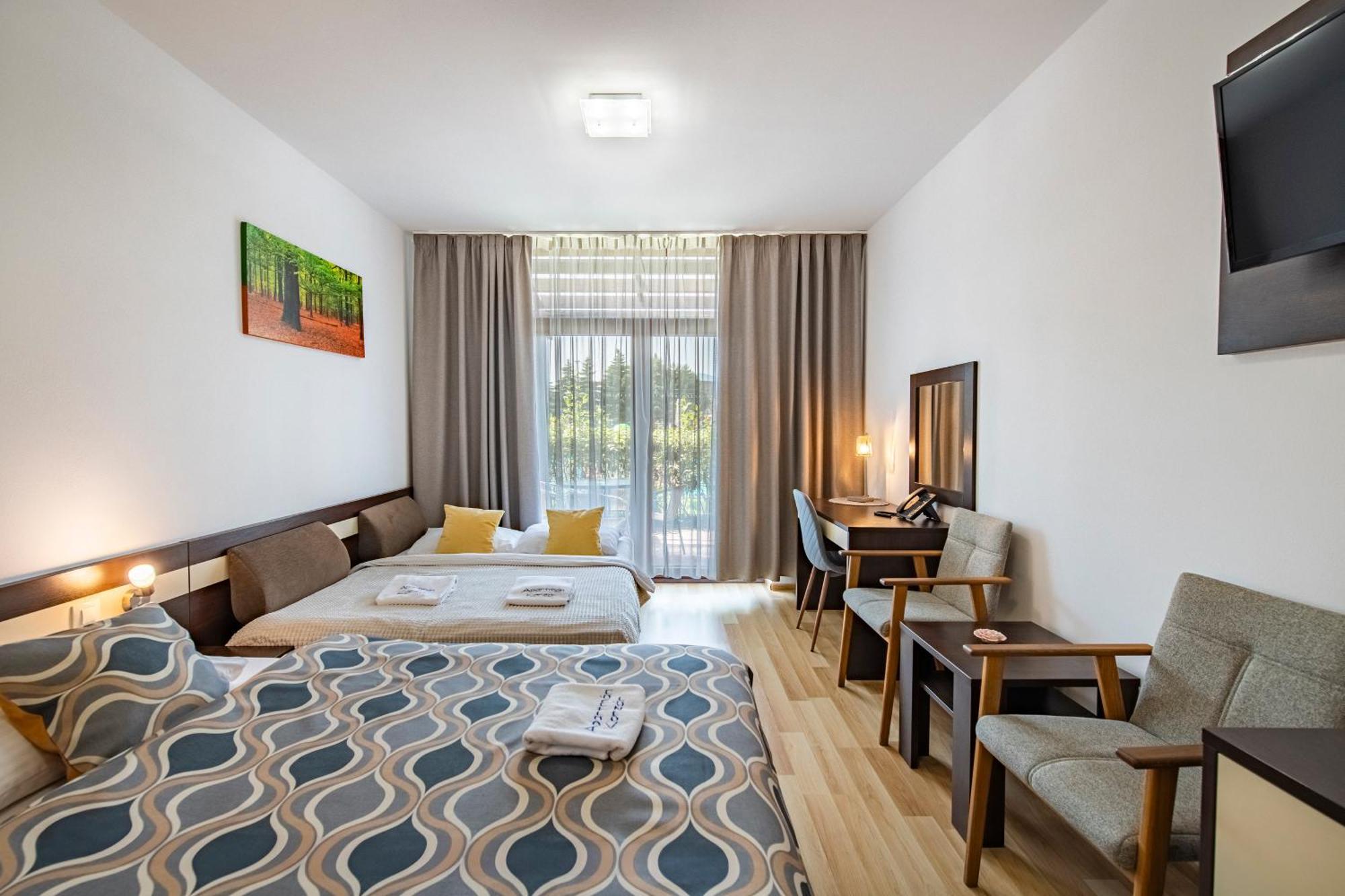 Besenova Apartman Korzar Bagian luar foto